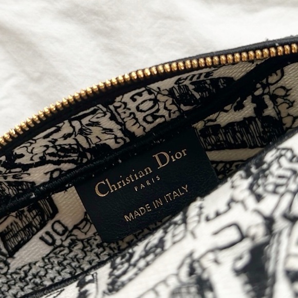 Authentic Dior ‘Caro’ Brand NWT Cloth Embroidered Pouch / Case - Picture 7 of 9
